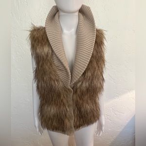 Ann Taylor - Faux Fur - Tan Sweater Vest - Size M